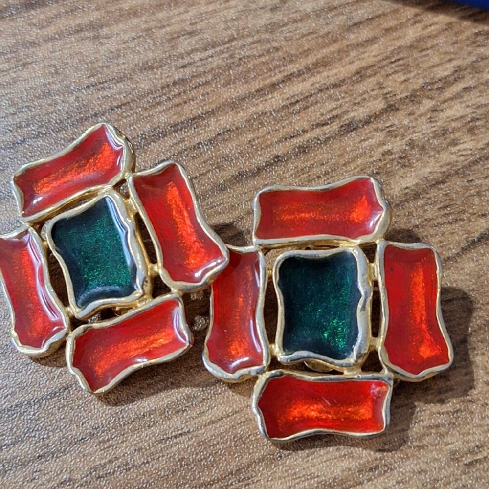 Avon Color Splash Red & Green Goldtone Clip On Statement Earrings